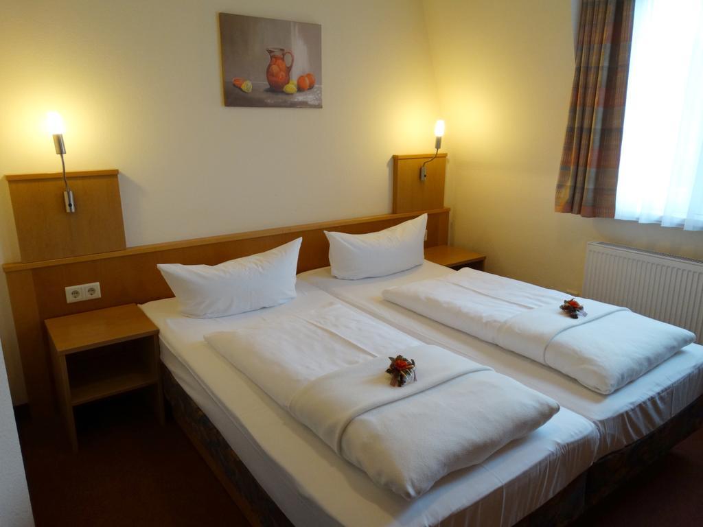 Hotel Sonne - Haus 2 イトシュタイン 部屋 写真