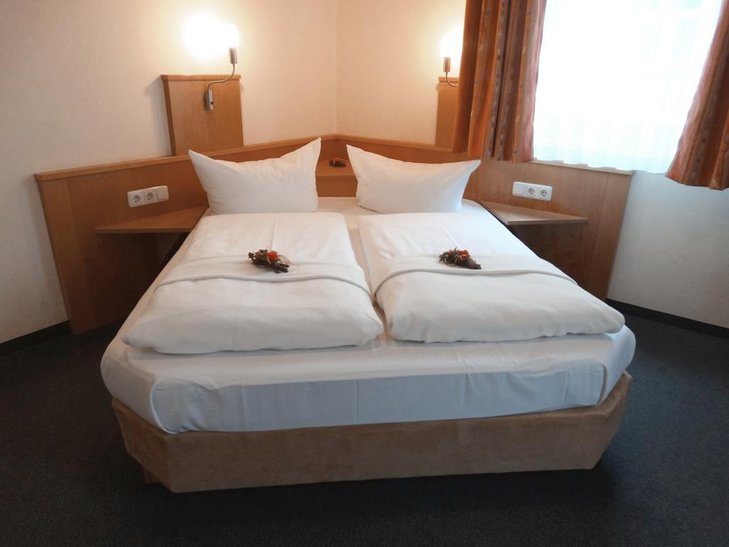 Hotel Sonne - Haus 2 イトシュタイン エクステリア 写真