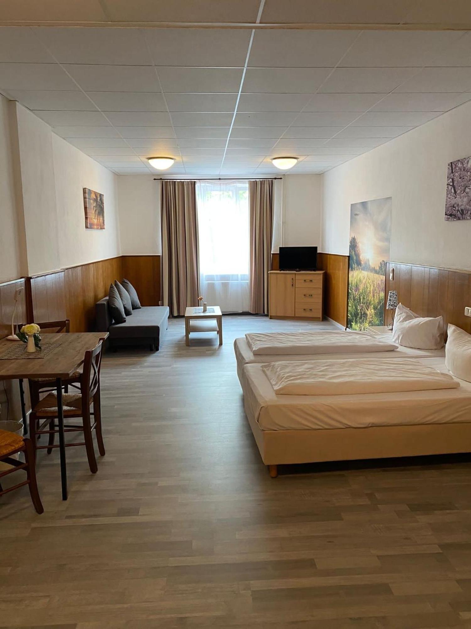 Hotel Sonne - Haus 2 イトシュタイン エクステリア 写真